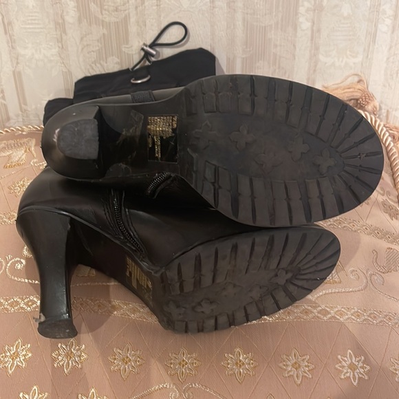 Black high heel sexy leather and gortex boots with cute side pockets 7.5B - Picture 3 of 8